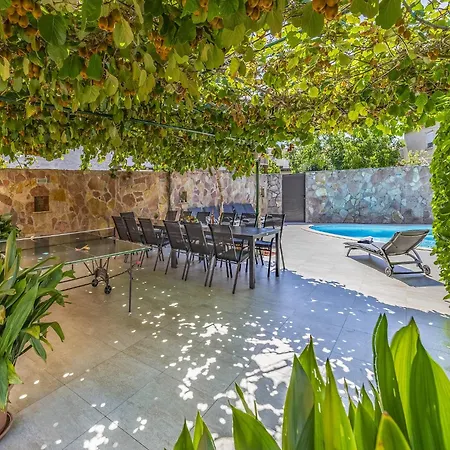 Nyaraló In With Pool Near *