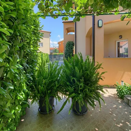 Ferienhaus In With Pool Near *