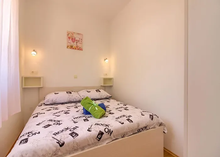 펜션 In With Pool Near